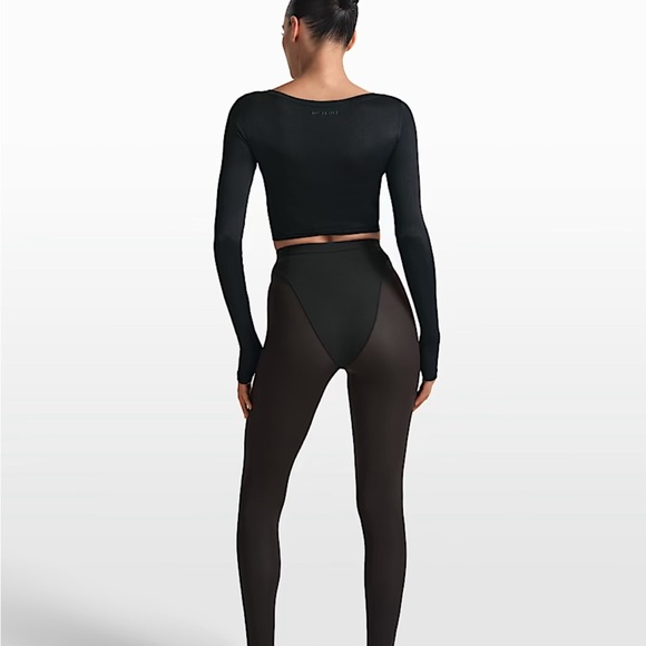 NikeSKIMS Stretch Knit Long-Sleeve Wrap Top - Picture 7 of 11